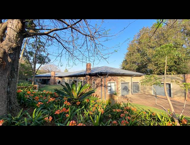 7 BEDROOM FREEHOLD FOR SALE IN SIGNAL HILL
